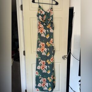 PRETTY LITTLE THING SIZE 2